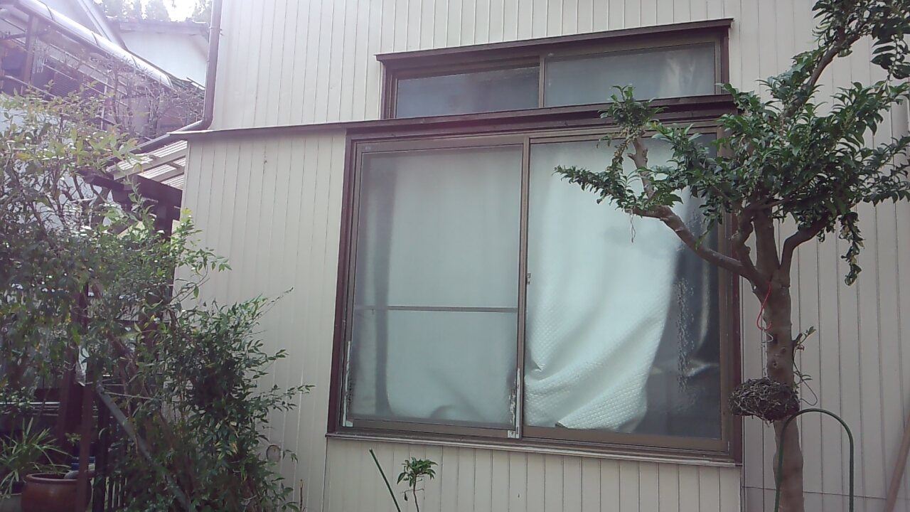 雨戸取付 保留 鍵 電気錠 オートロック 窓ドアの事なら県北ロックサービスへ