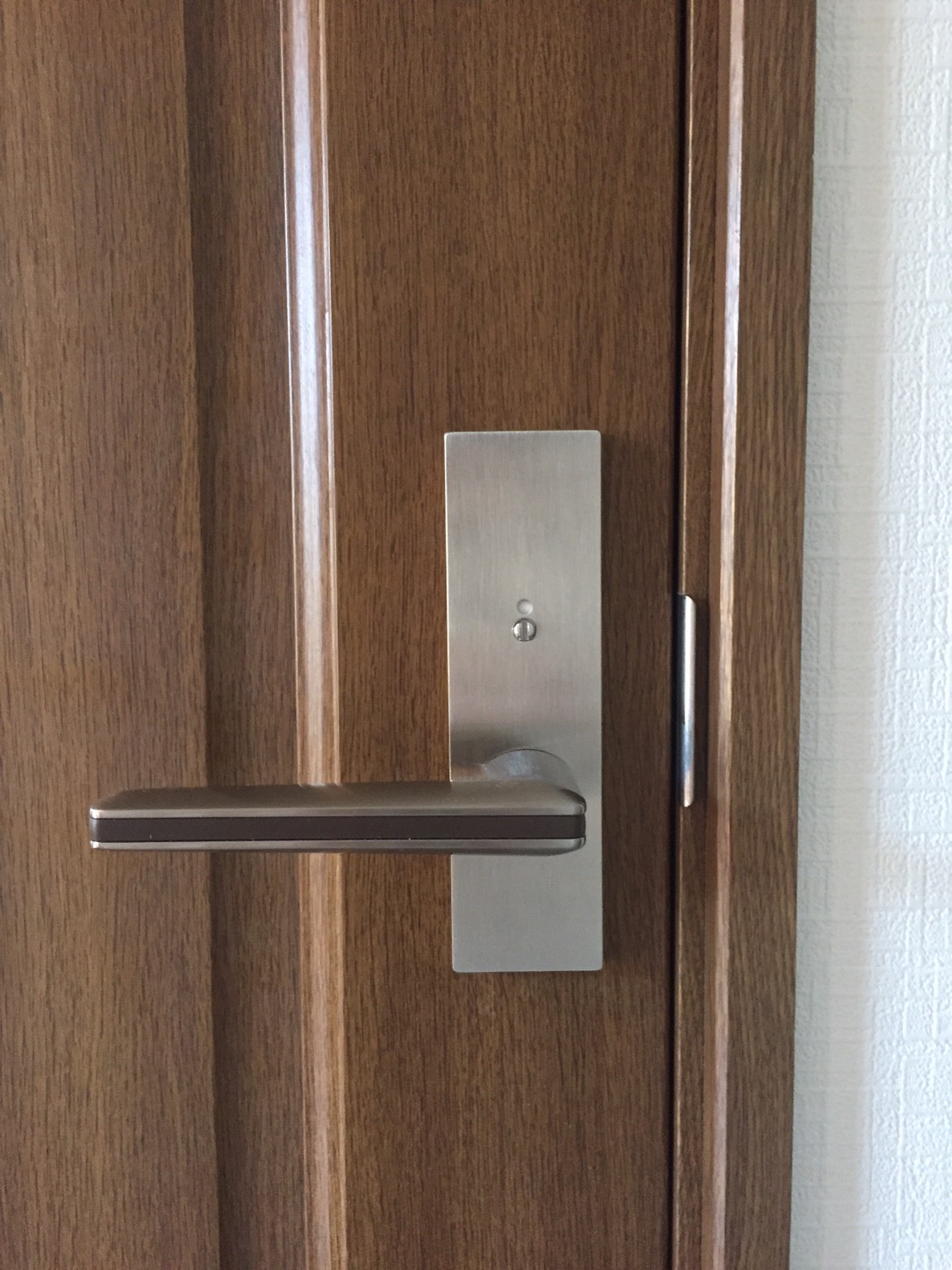室内レバーハンドル | 鍵・電気錠・オートロック・窓ドアの事なら県北 